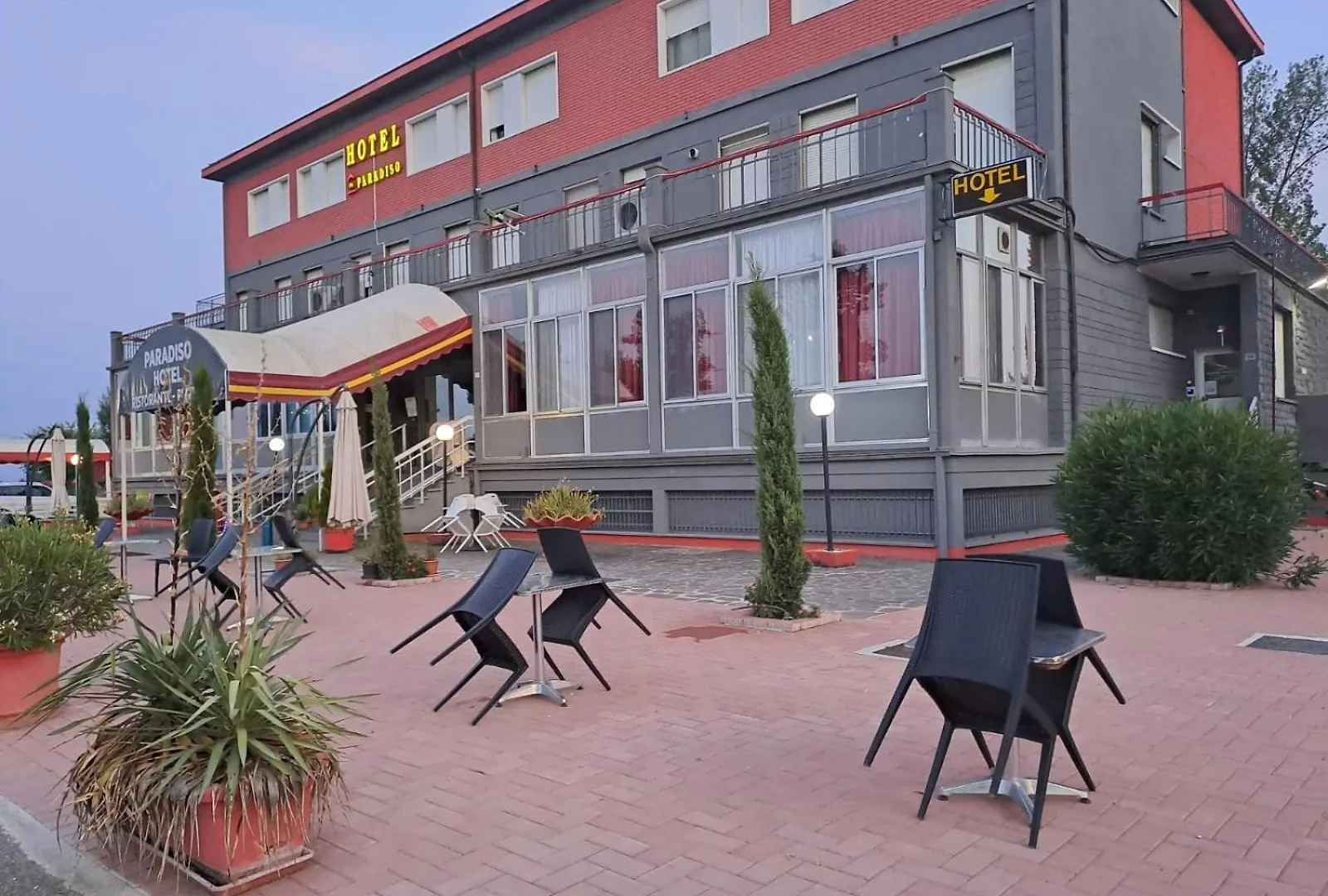 Hotel Paradiso Castelfranco Emilia 3*,