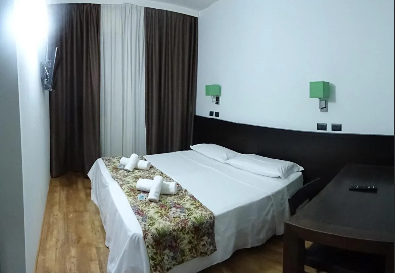 Hotel Paradiso Castelfranco Emilia 3*,